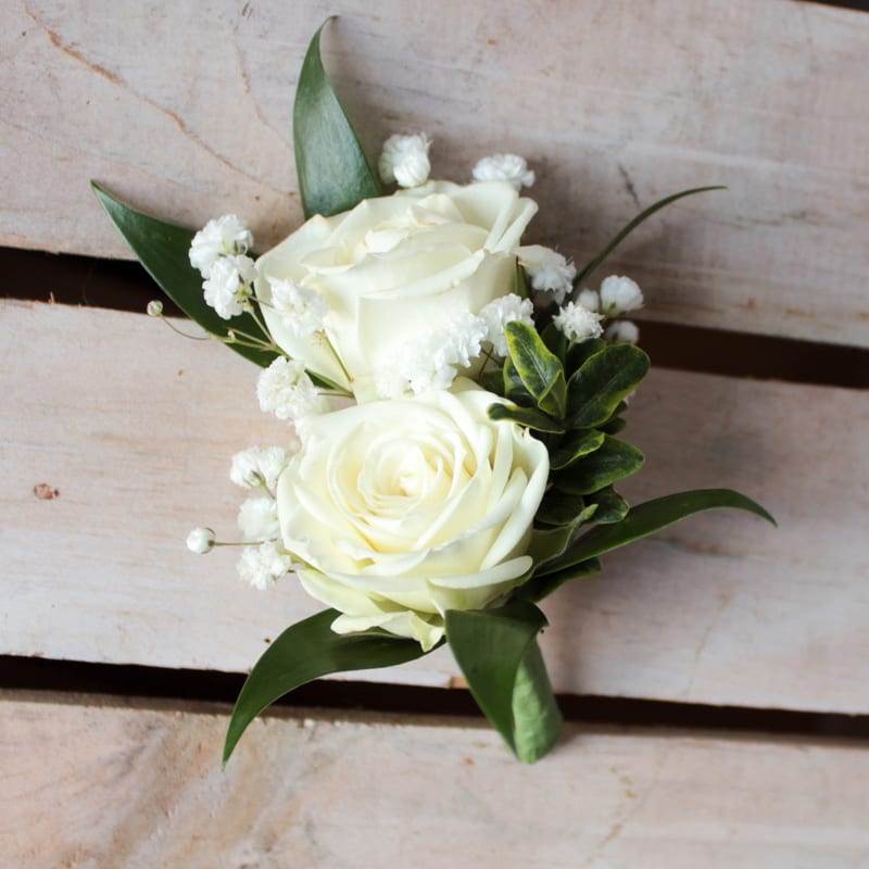 Boutonniere: Double Spray Rose