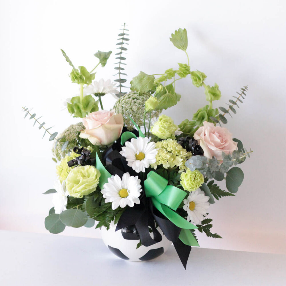 ¡Verde! ¡Listos! Floral Arrangement