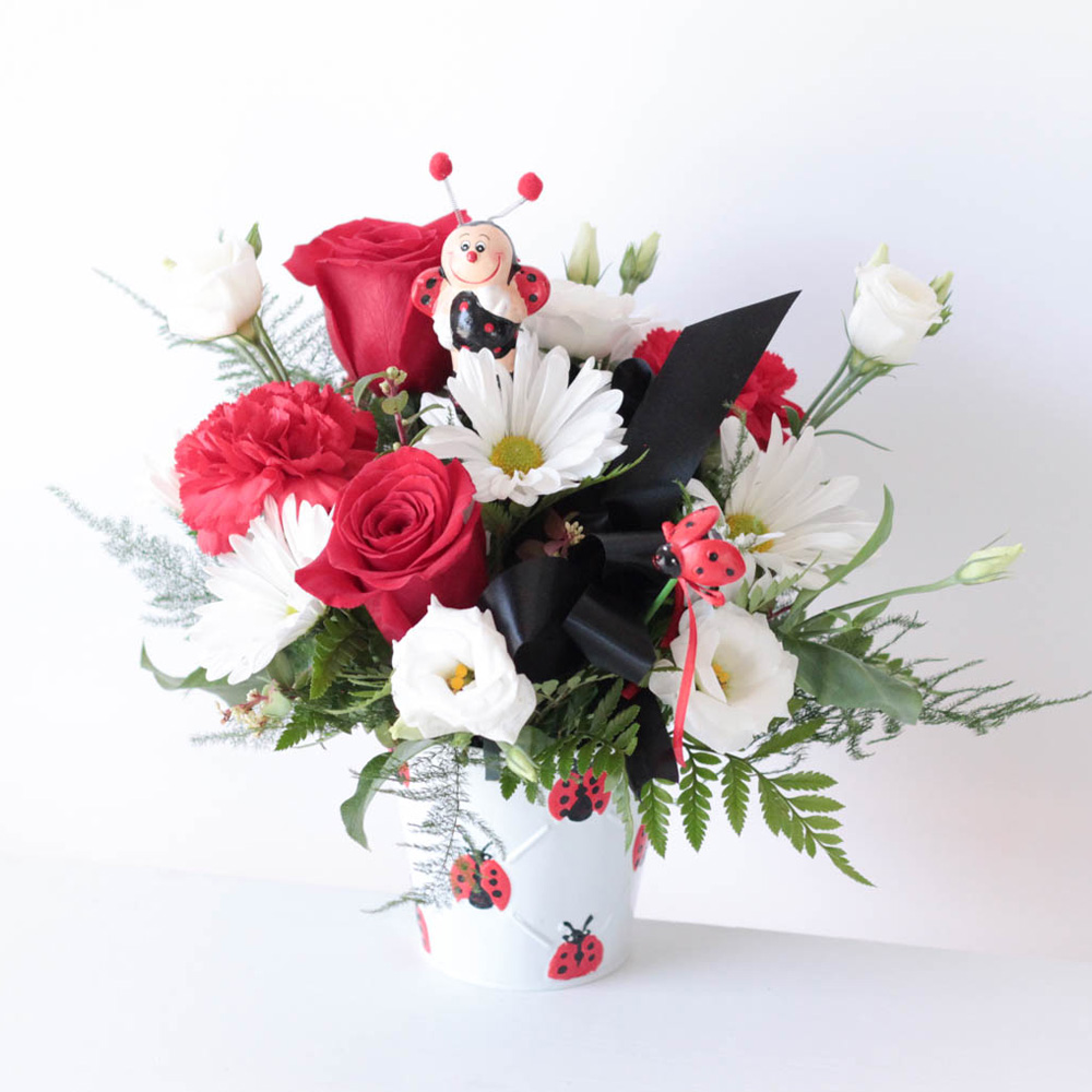 Mariquita Francis Red & White Floral Arrangement